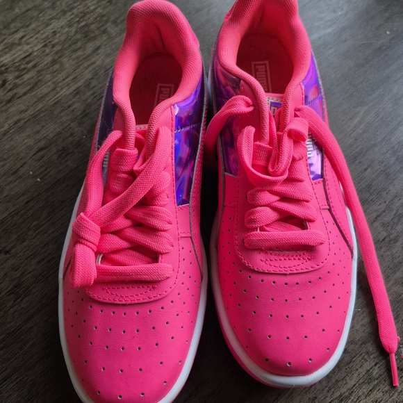 ​PUMA Cali Star "Glacial" Pink Iridescent Holographic Sneakers Women’s Size 6 - Picture 3 of 14